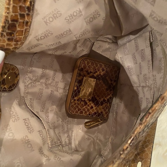 Michael kors python purse and wallet - Picture 4 of 7